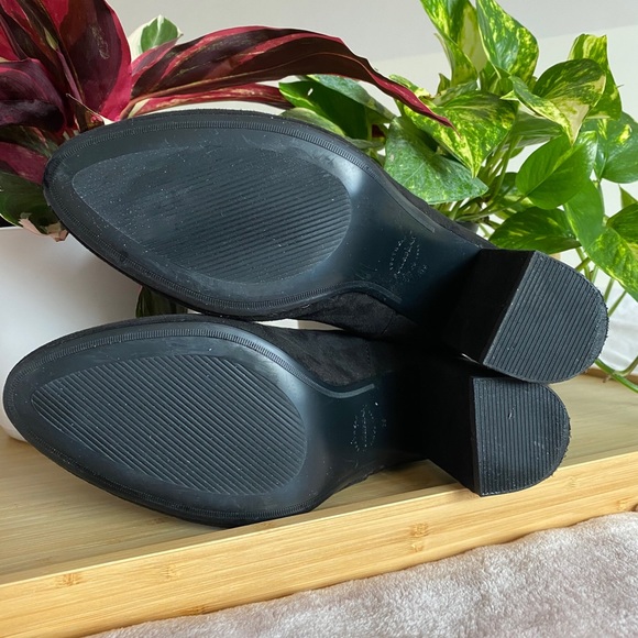 Pull & Bear Faux Suede Black Ankle Booties - Picture 8 of 8